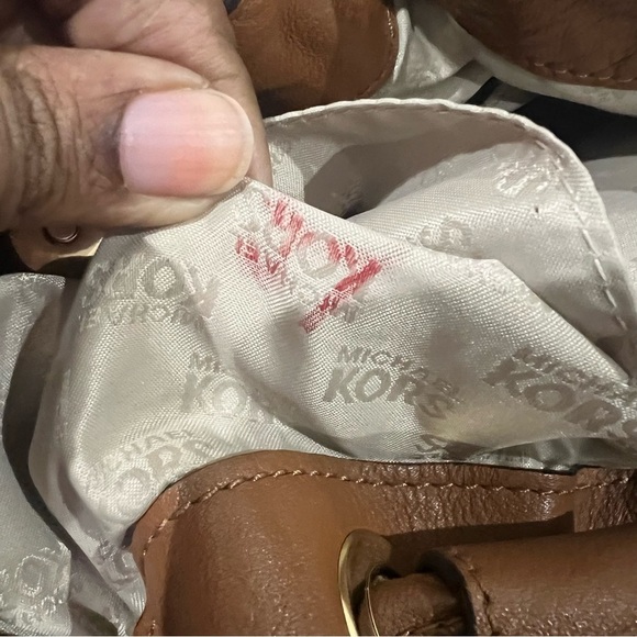 Michael Kors Astor Ring Large Tote Handbag Brown Pebbled Leather Gold Hardware - Picture 7 of 13